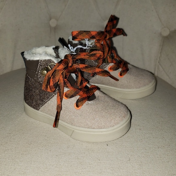 Cat&Jack boys shoe - Picture 1 of 4